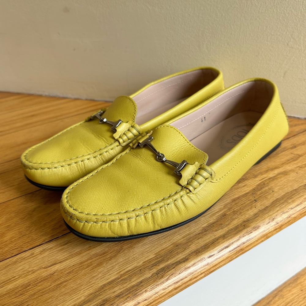 Tod’s Yellow Leather Driving Loafers Shoes Flats Women EU 41 US 10.5 Luxury Rare